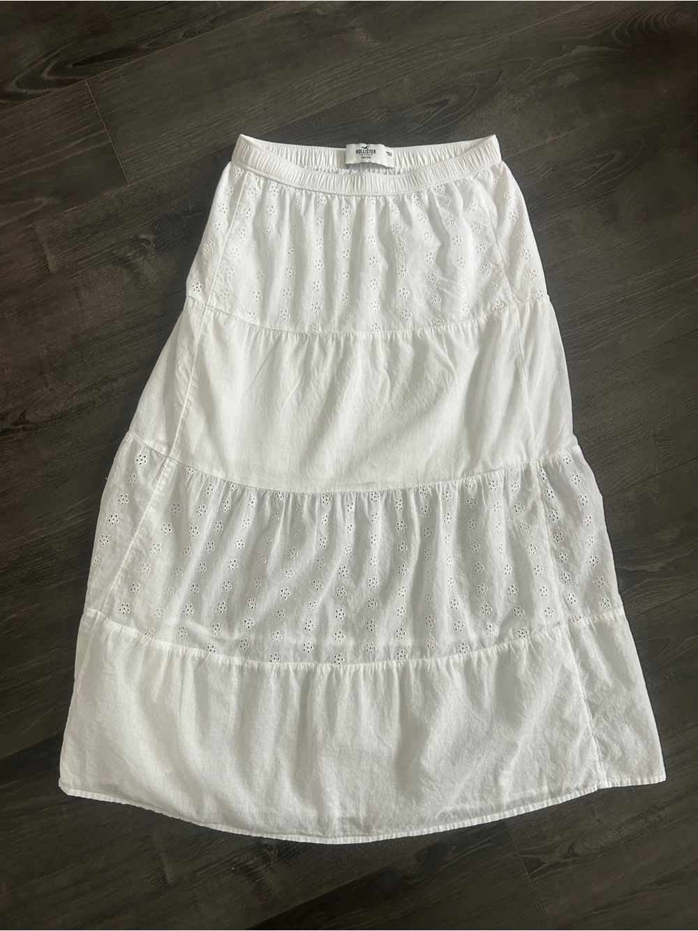 Hollister White Eyelet Tiered Maxi Skirt XS
Cottagecore Boho Romantic Cotton